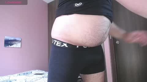 Snapshot of francoisroy chatting on April 2026 09:30:01 PM Juan online show from April 2026 09:30:01 PM