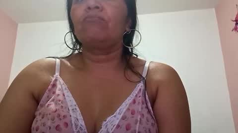 Snapshot of francy_froz chatting on February 2025 02:37:01 AM francy froz online show from February 2025 02:37:01 AM