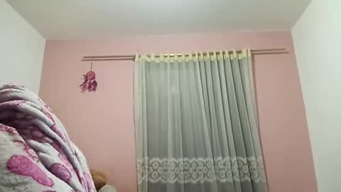 Snapshot of francy_froz chatting on March 2025 08:43:02 PM francy froz online show from March 2025 08:43:02 PM