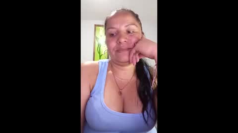 Snapshot of francy_froz chatting on May 2026 08:27:02 PM francy froz online show from May 2026 08:27:02 PM