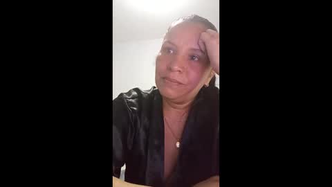 Snapshot of francy_froz chatting on May 2026 07:11:01 PM francy froz online show from May 2026 07:11:01 PM