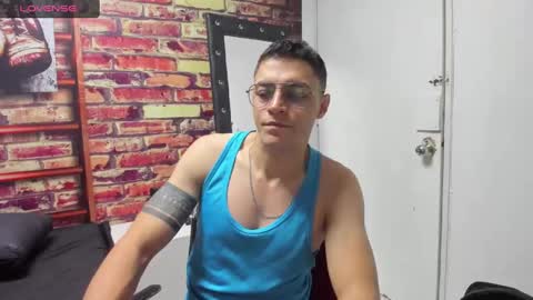 Snapshot of frank_millers chatting on January 2025 05:28:01 PM Frank online show from January 2025 05:28:01 PM