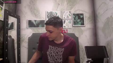 Snapshot of frank_millers chatting on February 2025 12:33:02 PM Frank online show from February 2025 12:33:02 PM