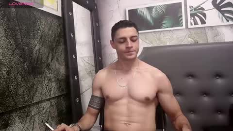 Snapshot of frank_millers chatting on February 2025 03:26:01 PM Frank online show from February 2025 03:26:01 PM