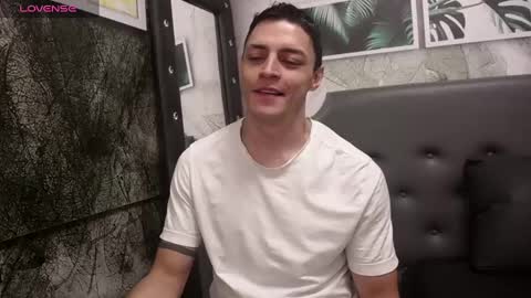 Snapshot of frank_millers chatting on March 2025 04:13:02 PM Frank online show from March 2025 04:13:02 PM