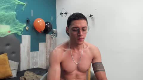 Snapshot of frank_millers chatting on November 2025 07:02:02 PM Frank online show from November 2025 07:02:02 PM