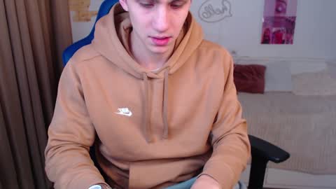 Frank online show from December 2024 02:53:01 AM