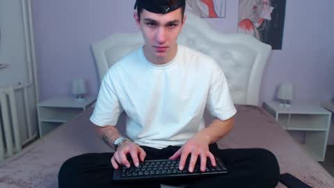 Frank online show from December 2024 02:48:02 AM