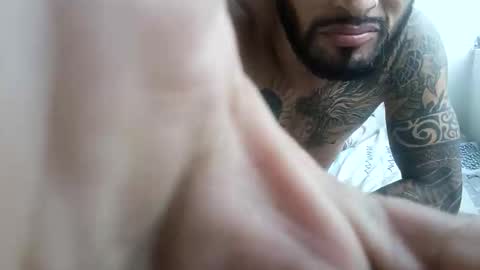 frankdanielsmolano online show from April 2026 04:45:02 PM