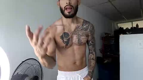 frankdanielsmolano online show from April 2026 06:24:02 PM