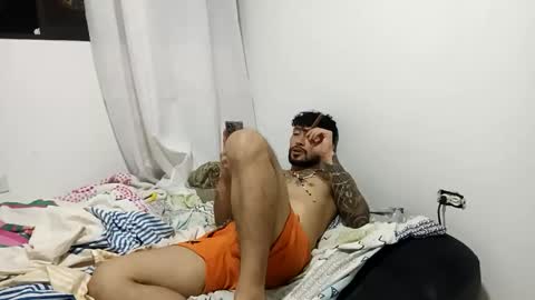 Snapshot of frankdanielsmolano chatting on June 2026 06:15:02 AM frankdanielsmolano online show from June 2026 06:15:02 AM