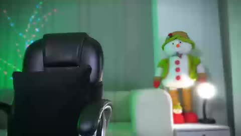 Snapshot of frankfarrellx chatting on November 2025 11:02:01 PM Frank Farrell. Hey remember to give me a thumbs up Ty online show from November 2025 11:02:01 PM