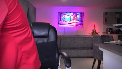 Snapshot of frankfarrellx chatting on February 2026 12:07:01 AM Frank Farrell. Hey remember to give me a thumbs up Ty online show from February 2026 12:07:01 AM