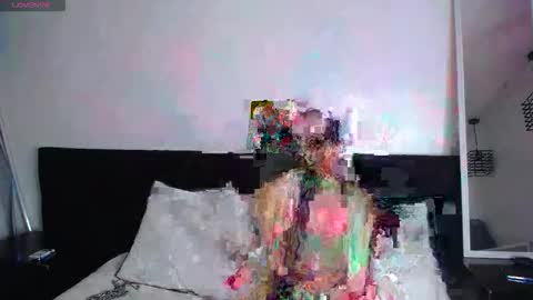 Franklinn 23 online show from November 2025 12:18:02 PM