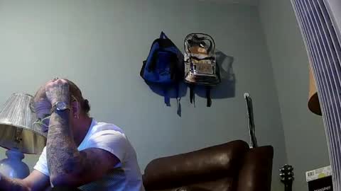 Snapshot of frankoze80 chatting on October 2025 02:43:02 AM frankoze80 online show from October 2025 02:43:02 AM