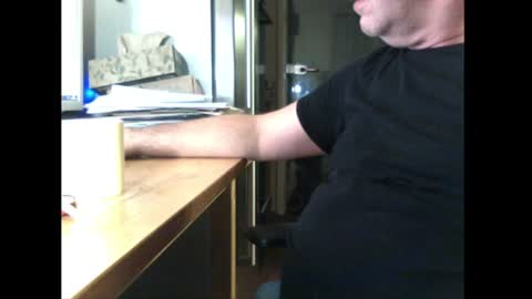 Snapshot of frankyspanky chatting on December 2024 06:08:01 PM frankyspanky online show from December 2024 06:08:01 PM