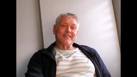 frannkboy61 online show from May 2026 04:46:02 PM