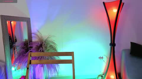 Fransheska online show from April 2026 11:56:01 AM