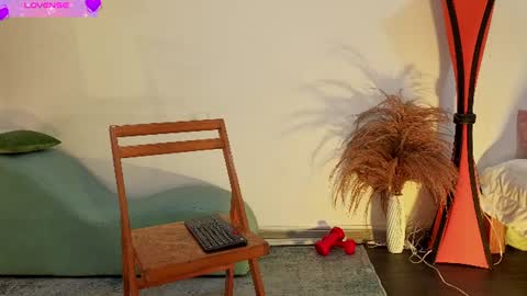 Fransheska online show from June 2026 11:32:01 AM
