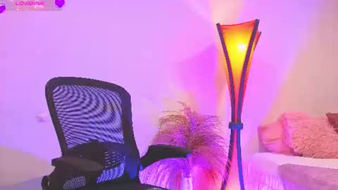 Fransheska online show from June 2026 11:46:01 AM