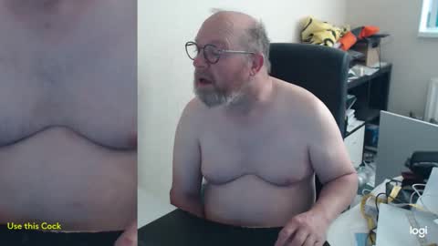 Snapshot of fransje_ chatting on April 2026 05:05:01 AM Fransje online show from April 2026 05:05:01 AM