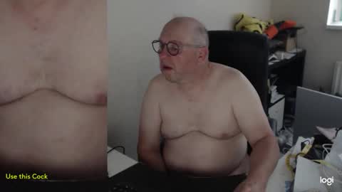 Snapshot of fransje_ chatting on May 2026 06:35:01 PM Fransje online show from May 2026 06:35:01 PM