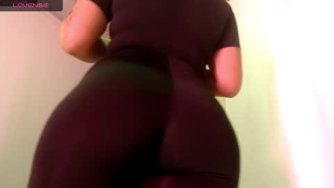 Snapshot of franysteell chatting on December 2025 08:48:01 PM FRANY STEELL online show from December 2025 08:48:01 PM