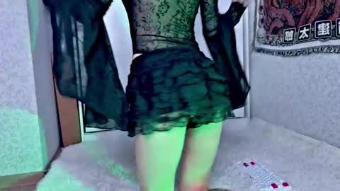 mistress Bastet and  mintcola online show from October 2025 06:14:02 AM