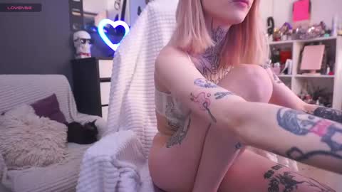 Asya UwU   online show from May 2026 09:24:01 PM