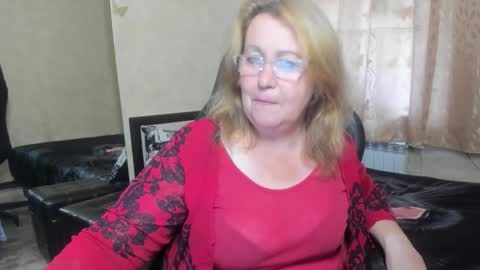 Snapshot of fraumartha chatting on September 2025 01:22:01 PM FrauMartha online show from September 2025 01:22:01 PM