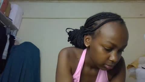 Snapshot of freaky_beauty chatting on June 2026 01:28:02 AM freaky_beauty online show from June 2026 01:28:02 AM