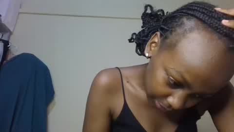 Snapshot of freaky_beauty chatting on June 2026 03:03:02 PM freaky_beauty online show from June 2026 03:03:02 PM