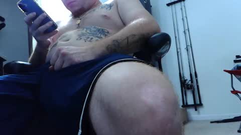 freakyfreddie305 online show from October 2025 02:45:01 AM