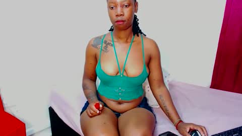 FreakyScarlet00 online show from October 2025 10:32:02 PM