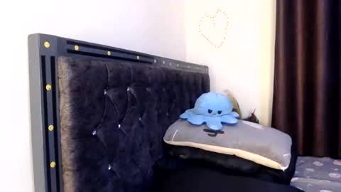 Snapshot of freakyshewolf1 chatting on September 2025 03:30:02 AM freakyshewolf1 online show from September 2025 03:30:02 AM