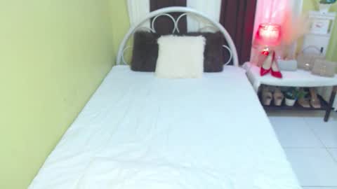 Snapshot of freakyzaecummerxxx chatting on November 2025 02:36:02 AM Freakyzae online show from November 2025 02:36:02 AM