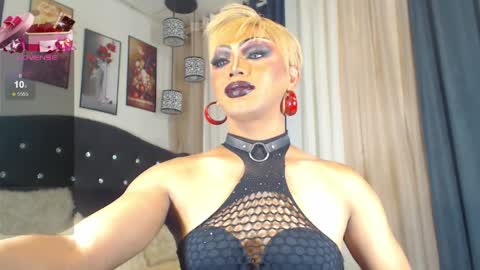 FREAKY ZIZI online show from April 2026 01:17:02 AM