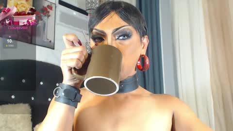 FREAKY ZIZI online show from April 2026 05:43:02 PM