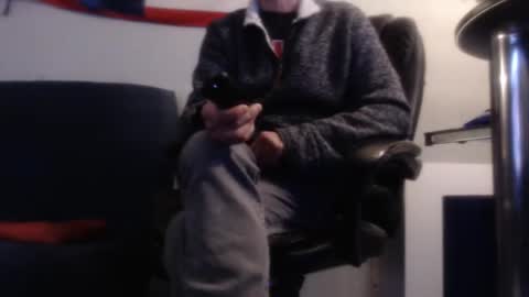 Snapshot of fred1051 chatting on January 2025 04:25:02 PM yo online show from January 2025 04:25:02 PM