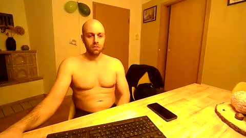 Snapshot of freddow chatting on October 2025 08:20:02 PM freddow online show from October 2025 08:20:02 PM