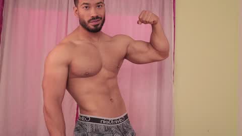 Snapshot of freddsexxx chatting on January 2025 01:28:01 PM FredSeXXX online show from January 2025 01:28:01 PM