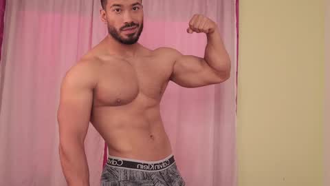 Snapshot of freddsexxx chatting on February 2025 01:07:01 PM FredSeXXX online show from February 2025 01:07:01 PM