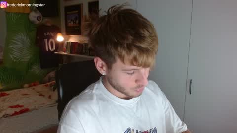 Snapshot of freddy_star chatting on December 2024 08:38:02 PM Frederick Perin online show from December 2024 08:38:02 PM