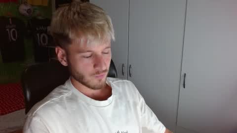 Snapshot of freddy_star chatting on September 2025 08:09:02 PM Frederick Perin online show from September 2025 08:09:02 PM