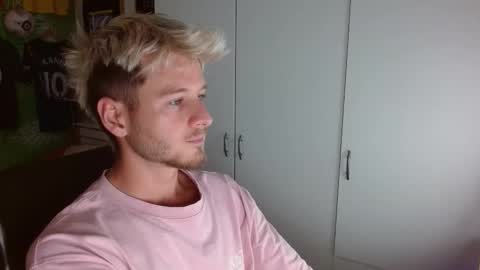 Snapshot of freddy_star chatting on September 2025 02:18:01 PM Frederick Perin online show from September 2025 02:18:01 PM