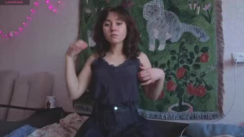 Mia online show from April 2026 09:23:02 AM