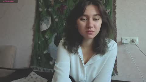 Mia online show from May 2026 07:25:01 AM