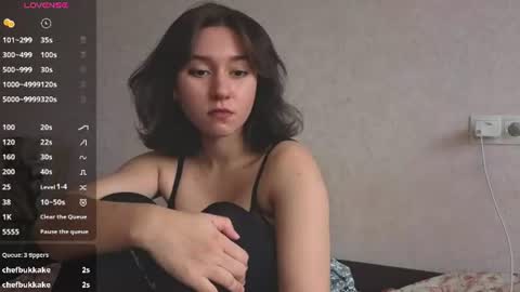 Mia online show from June 2026 09:34:01 AM