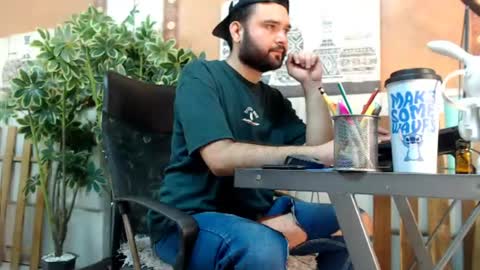 Snapshot of fredy_hunks chatting on June 2026 06:38:01 PM Fredy online show from June 2026 06:38:01 PM