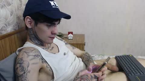 Snapshot of fredzo777 chatting on September 2025 09:48:02 PM Fred online show from September 2025 09:48:02 PM